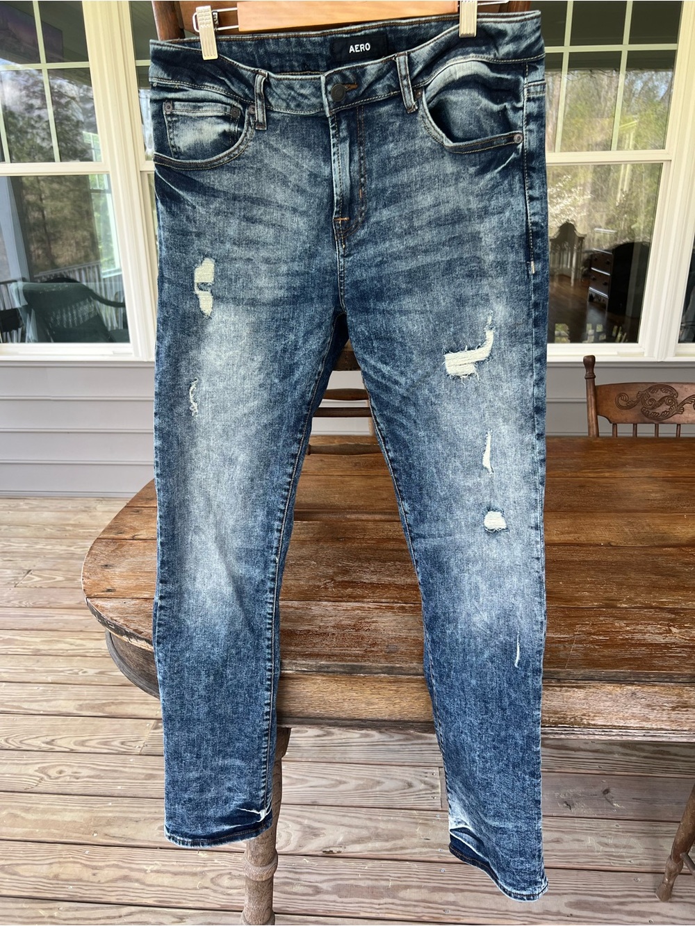Aero Jeans Aeropostale Acid Wash Distressed Slim Straight 30/32 (measures 33/31)